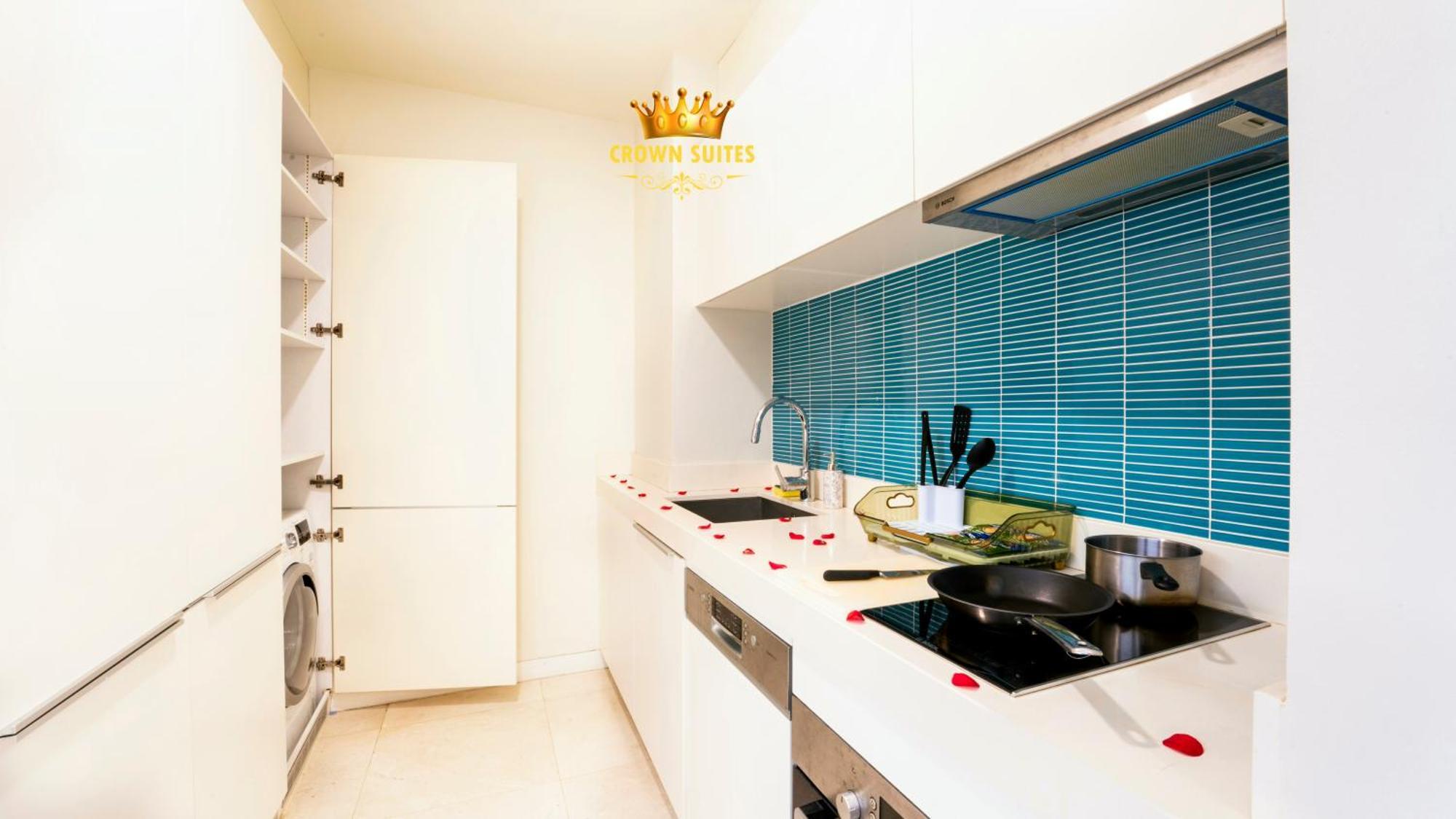 Crown Suites Tropicana Klcc Kuala Lumpur City Center エクステリア 写真